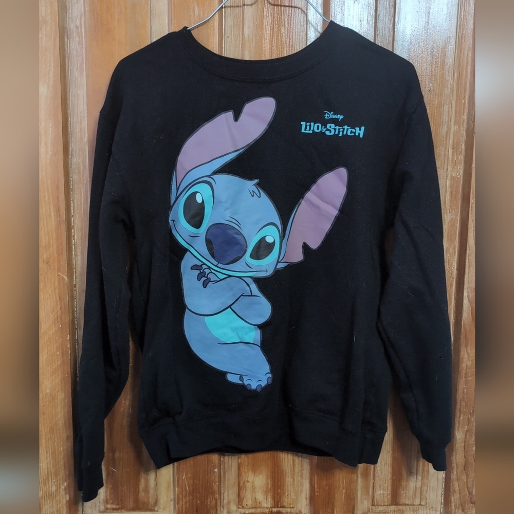 Woman's crewneck